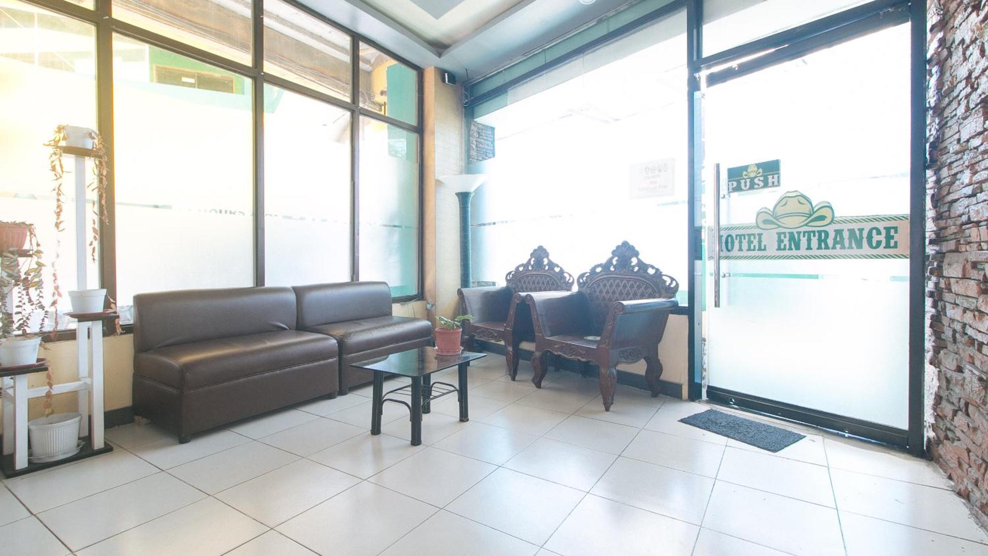 Reddoorz Near Sm City Muntinlupa San Pedro  المظهر الخارجي الصورة