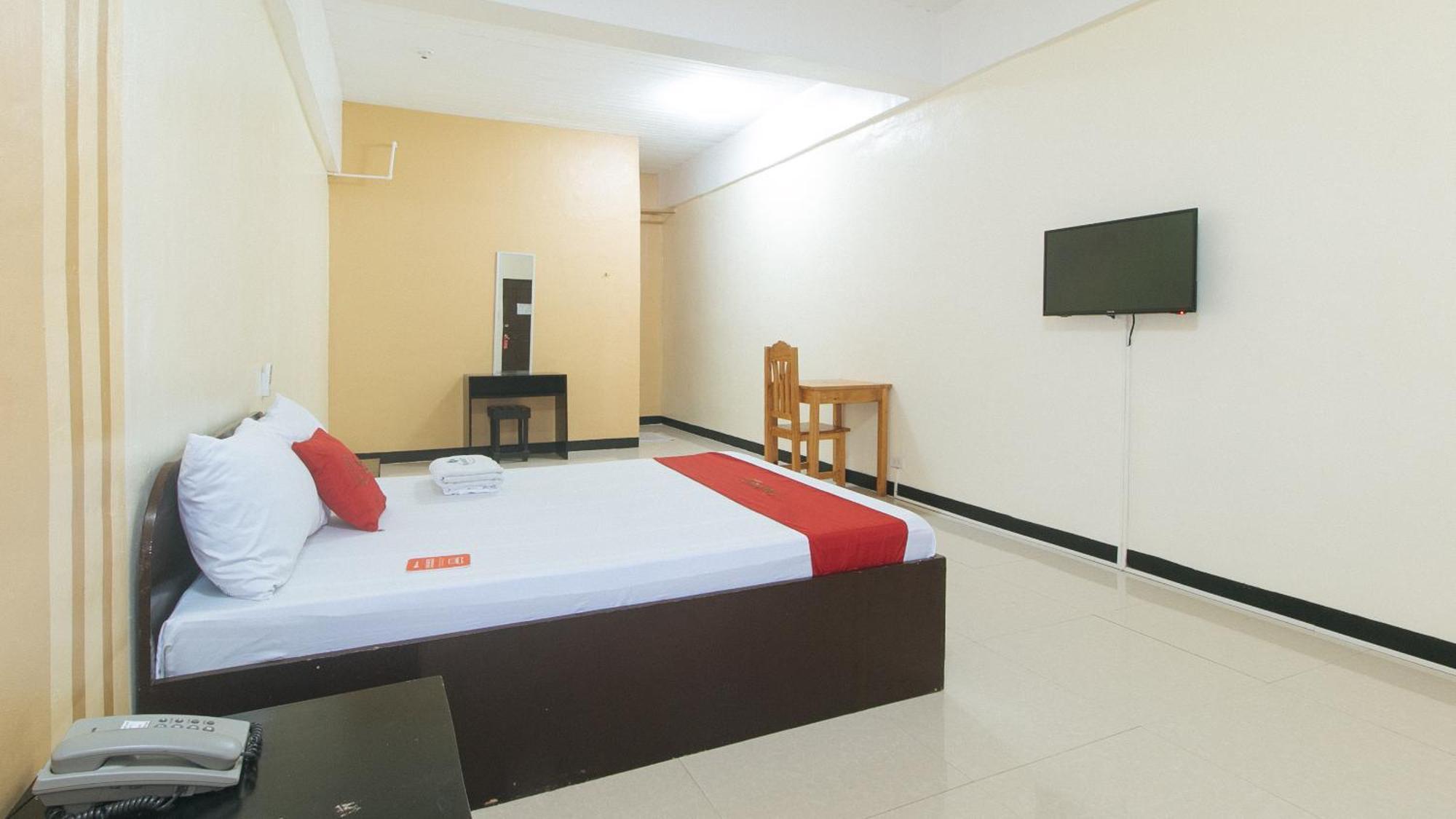 Reddoorz Near Sm City Muntinlupa San Pedro  المظهر الخارجي الصورة